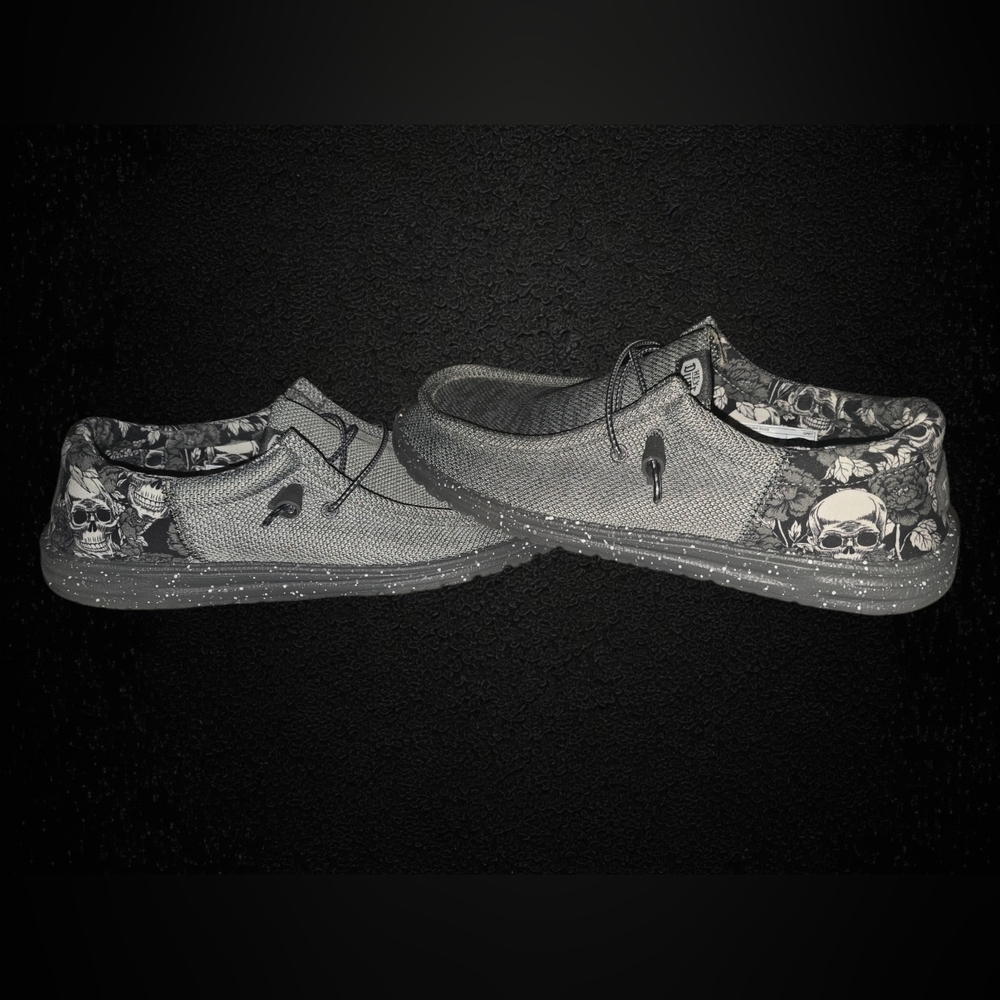 HEYDUDE Size 11